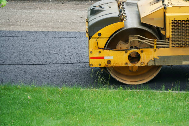 Best Local Driveway Pavers  in Hancock, MI
